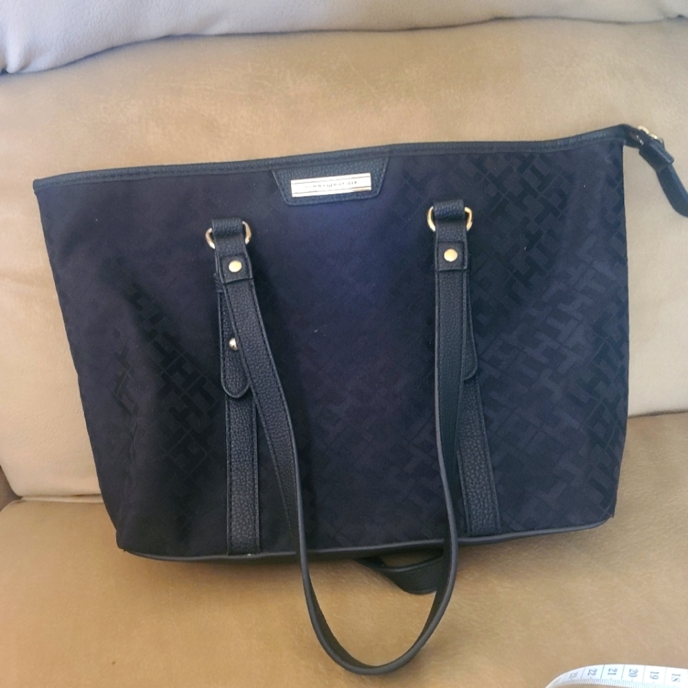 Tommy Hilfiger canvas tote